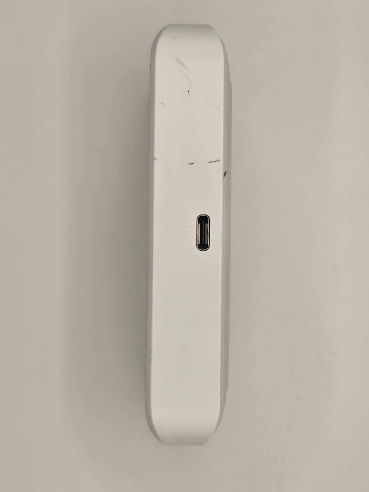 Ubiquiti UniFi Switch Flex Mini USW-Flex-Mini, switch 5 ports PoE, MAC 70A741AA8742 — vue 2