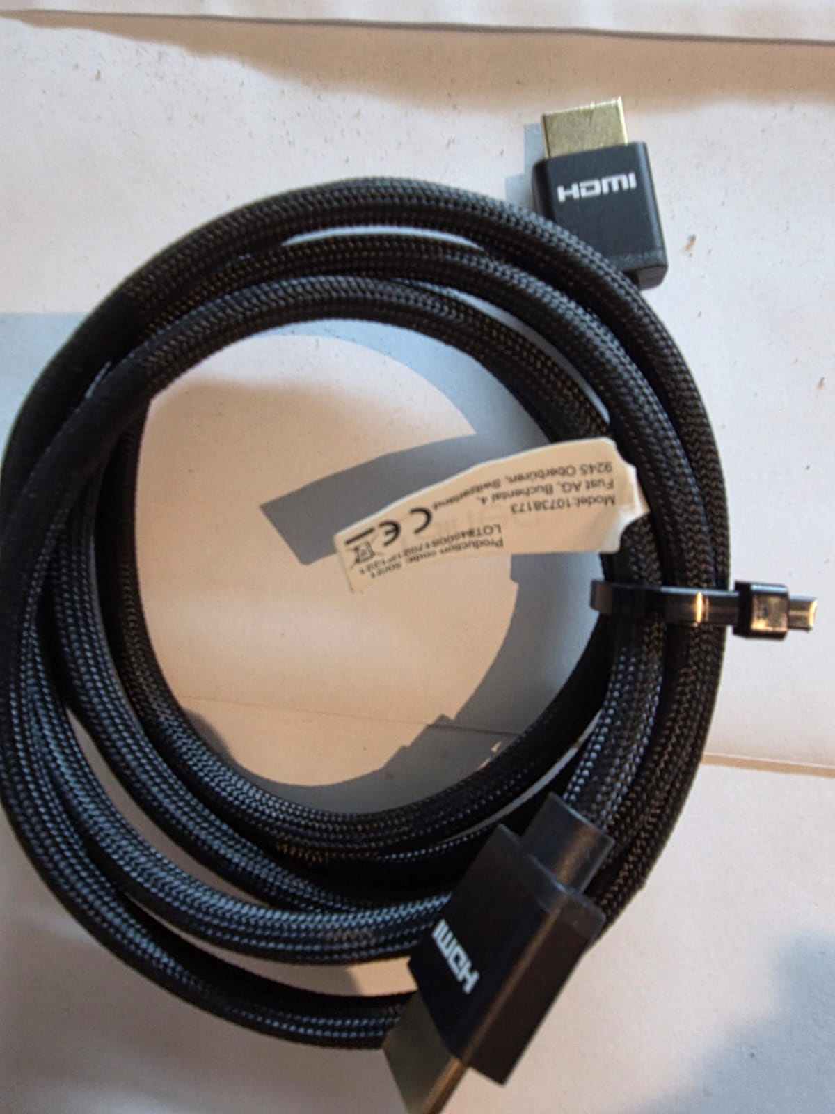 Câble HDMI vers HDMI standard noir 2m - 10738173 — vue 3