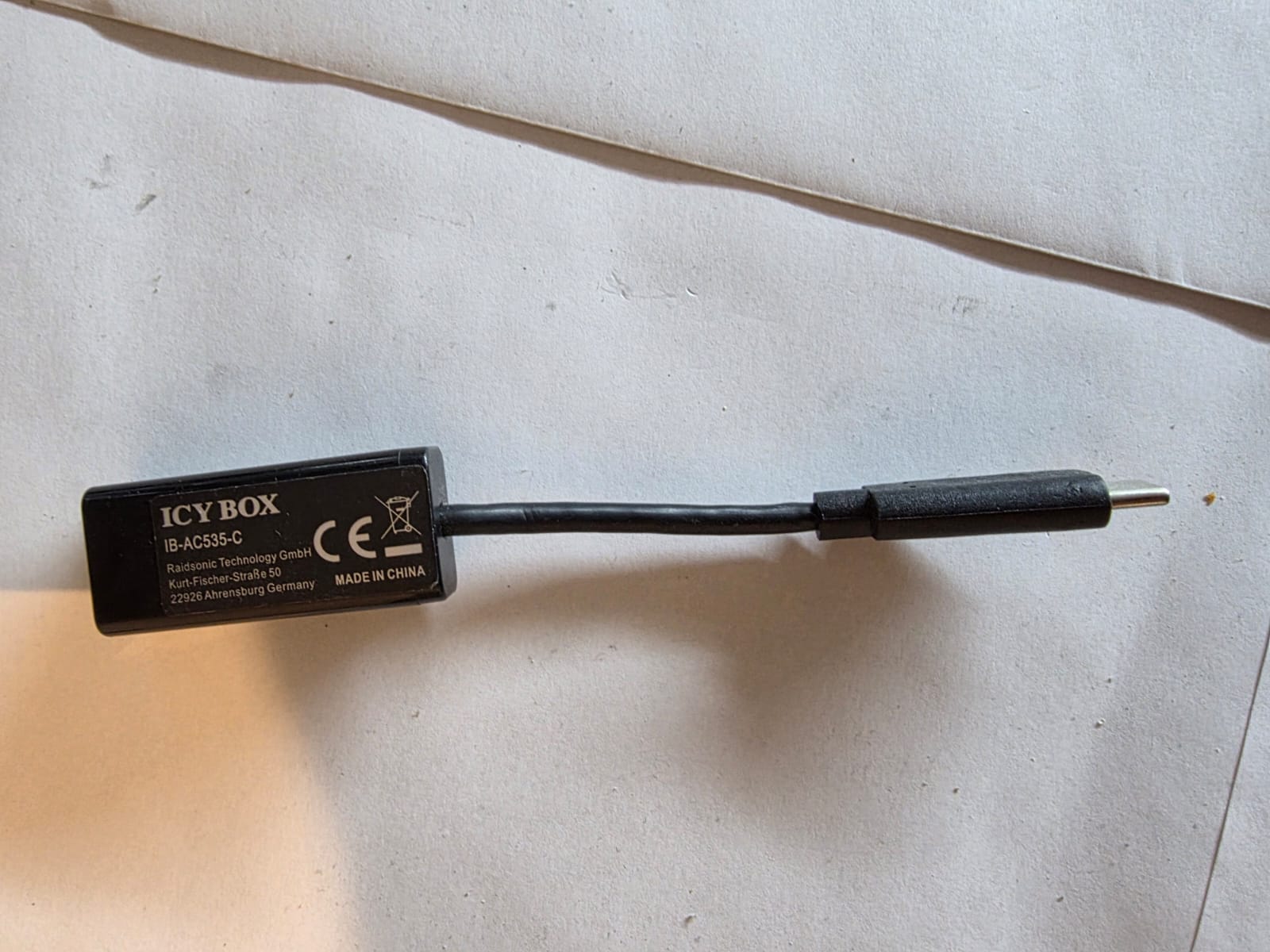 ICY BOX IB-AC535-C Adaptateur USB-C vers RJ45 Gigabit Ethernet — vue 2